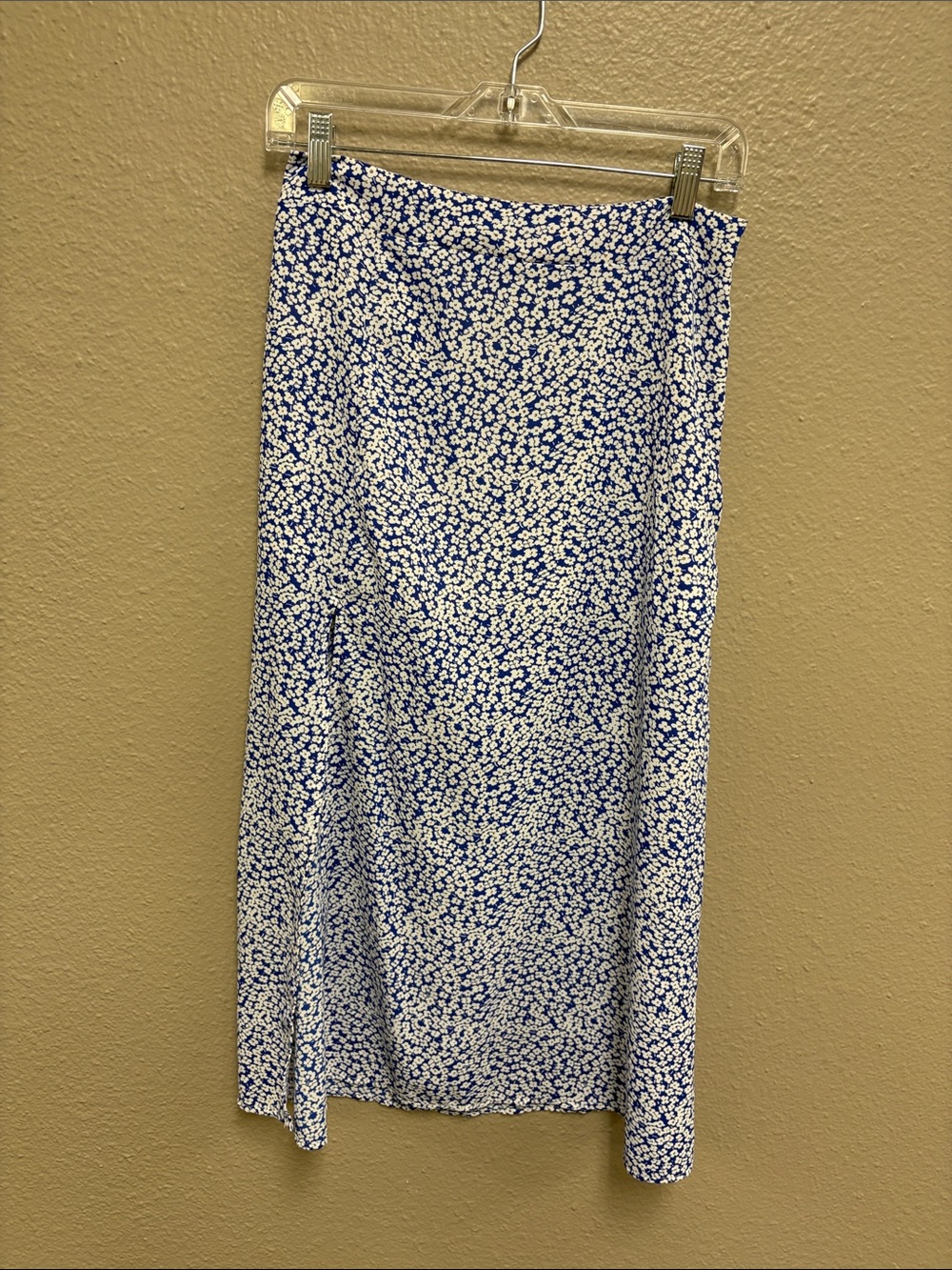 SHEIN Blue and White Ditsy Floral Midi Skirt